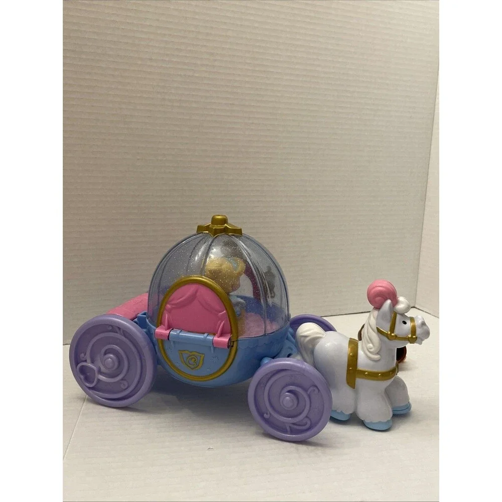 Fisher Price Little People Cinderella Carriage Lights & Sounds Works & 2 Figures